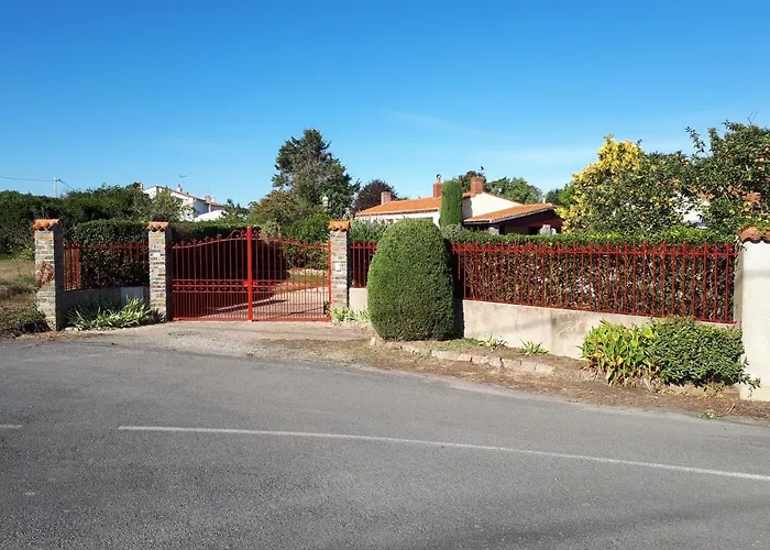 فندق مبيت وإفطار Chez Daniel & Catherine 3*